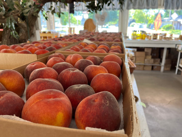 PRE-ORDER - These are Special  ‘Palisade’ Colorado Peaches 1/4 peck for customer Pick Up at one of our Flash Garden locations *** USE THE PULL DOWN MENU TO CHOOSE YOUR PICK UP LOCATION ***tentative pick up dates 8/22CS & 8/23LAKEWAY, 8/24Johnson City JCCC
